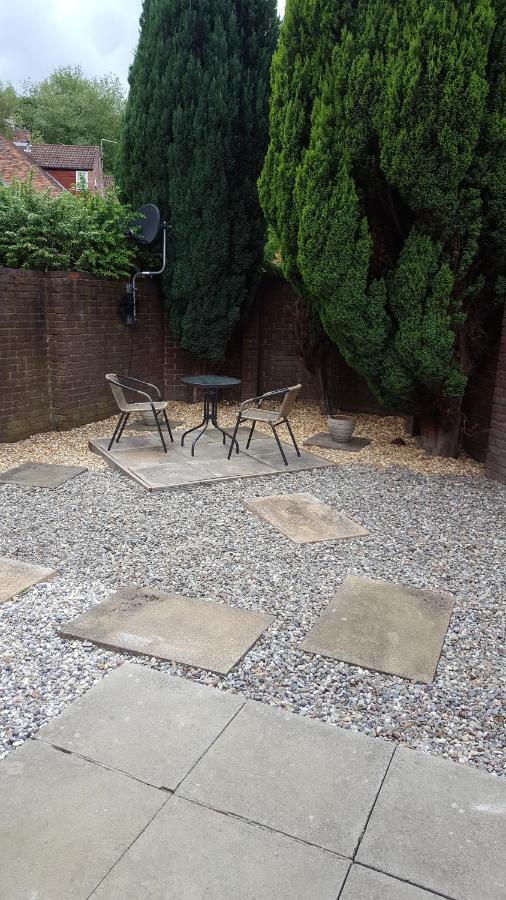 Pageant Lodge Telford Exterior foto